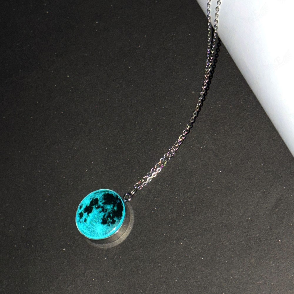 گردنبند ماه شب تاب